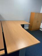 GRATIS robuuste bureaus incl. tussenschotten WEG=WEG, Huis en Inrichting, Ophalen, Gebruikt, Bureau