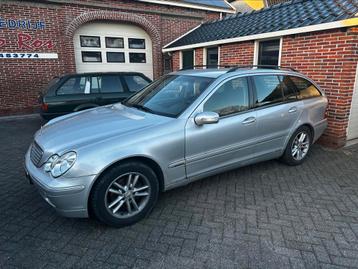 C200 mercedes w203 combi kapotte motor onderdelen beschikbaar voor biedingen