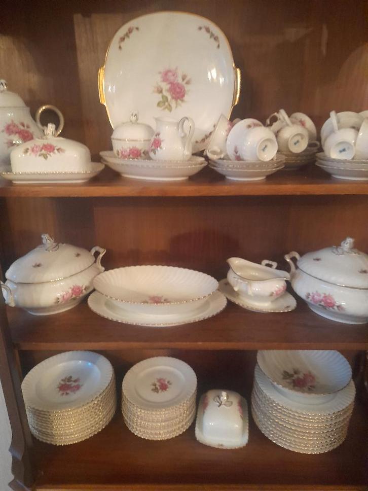 KAISER Moosrose. Complete set voor 12 personen uit 1950, Antiek en Kunst, Antiek | Servies los, Ophalen