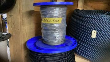 Rol 100 meter touw 5 mm met stalen kern beschikbaar voor biedingen