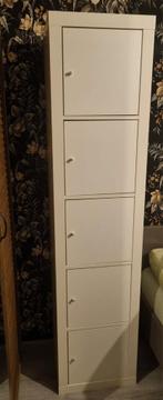 Witte Expedit/Kallax vakkenkast inclusief deurtjes, Ophalen, Zo goed als nieuw