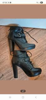 Invito hakschoenen 38, Ophalen of Verzenden, Zo goed als nieuw, Sneakers of Gympen