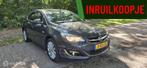 Dealer onderhouden Opel Astra 1.4 Turbo Cosmo 5 Deurs Airco!, Auto's, Voorwielaandrijving, Gebruikt, 4 cilinders, Leder en Stof