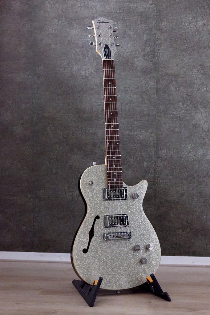 Gretsch Synchromatic sparkle jet silver, Muziek en Instrumenten, Snaarinstrumenten | Gitaren | Bas, Zo goed als nieuw, Semi-akoestisch