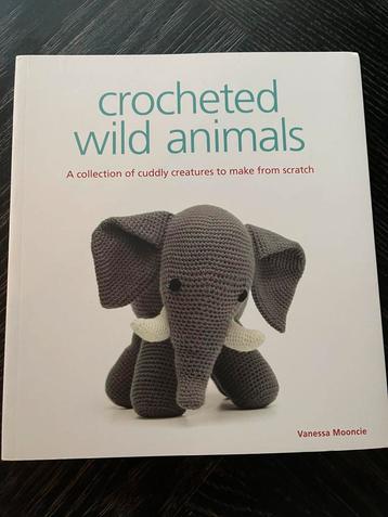 Crocheted wild animals Vanessa Mooncie beschikbaar voor biedingen