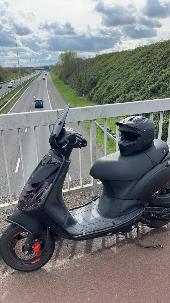 Piaggio Zip 4t 80cc, Fietsen en Brommers, Brommeronderdelen | Scooters, Gebruikt, Piaggio, Uitlaat, Ophalen of Verzenden
