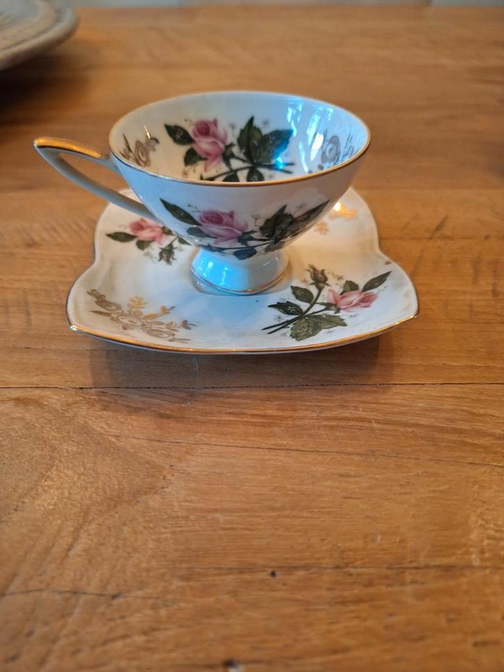 Oude Kop en Schotel met Rozen, Antiek en Kunst, Antiek | Porselein, Ophalen of Verzenden