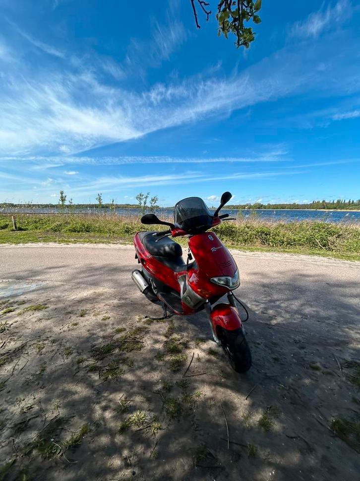 Gilera runner 172 sd fx, Fietsen en Brommers, Scooters | Piaggio, Zo goed als nieuw, Overige modellen, Tweetakt, Ophalen of Verzenden