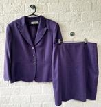 Tahari Arthur S. Levine paarse blazer + rok set maat 18 (XL), Kleding | Dames, Ophalen of Verzenden, Maat 46/48 (XL) of groter
