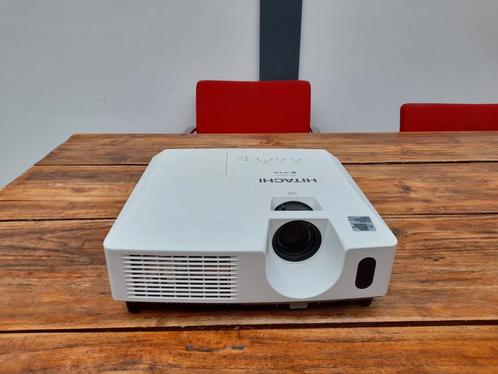 Hitachi beamers, Audio, Tv en Foto, Beamers, Zo goed als nieuw, Overige resoluties, Ophalen of Verzenden