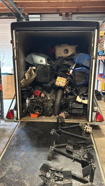 Onderdelen, nieuw,gereviseerd en gebruikt BMW K75 K100 K1100 beschikbaar voor biedingen