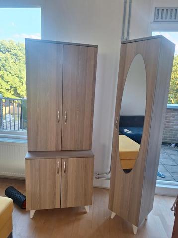 Kapstok met spiegel en schoenenrek / Coat rack with mirror 