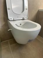 Creavit Design randloos hangtoilet met bidetkraan, Doe-het-zelf en Verbouw, Sanitair, Ophalen, Zo goed als nieuw, Toilet
