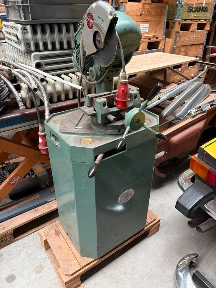 Bewo afkortzaag metaal 250mm, Doe-het-zelf en Verbouw, Gereedschap | Zaagmachines, Gebruikt, Afkortzaag, 1200 watt of meer, 70 mm of meer