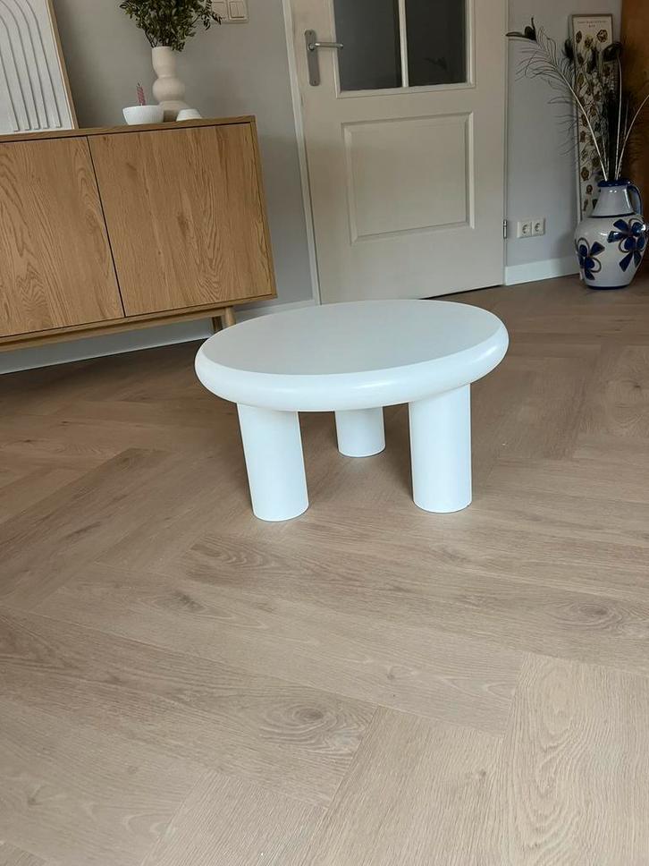 Nieuwe ronde japandi wabi sabi moderne salontafel vt wonen, Huis en Inrichting, Tafels | Salontafels, Zo goed als nieuw, Minder dan 50 cm