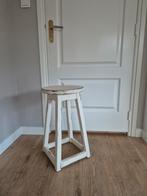 brocante bijzondere kruk , sleets, Huis en Inrichting, Krukjes, Ophalen, Gebruikt, Hout