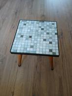 Mozaiek bijzetafeltje., Ophalen, Minder dan 45 cm, Minder dan 55 cm, Jaren 60 of 70 stijl.