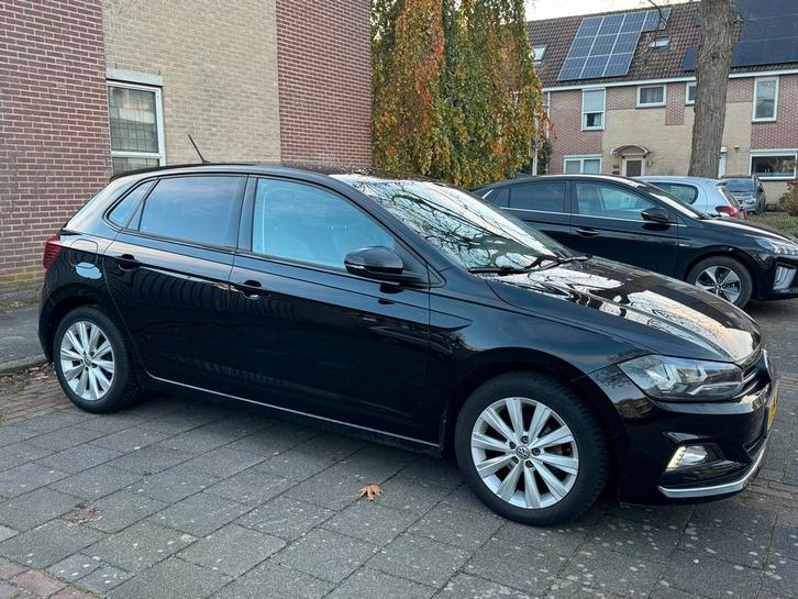 Volkswagen Polo 1.0 TSI 70KW 5D 2018 Zwart, Auto's, Volkswagen, Particulier, Polo, ABS, Achteruitrijcamera, Adaptieve lichten