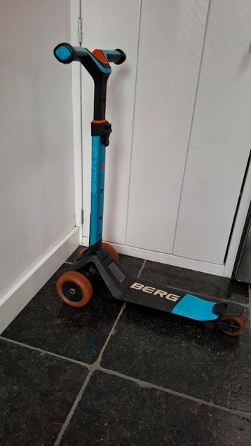  Step van het merk Berg beschikbaar voor biedingen