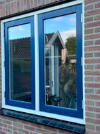 Kozijn met 2 openslaande ramen incl hang en sluitwerk, Doe-het-zelf en Verbouw, Gebruikt, Raamkozijn, Inclusief glas, 75 tot 150 cm