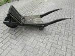 Antieke houten kruiwagen 1930 te gebruiken als voorbeeld, Ophalen