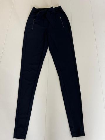 Broek Studio Anneloes maat XS beschikbaar voor biedingen