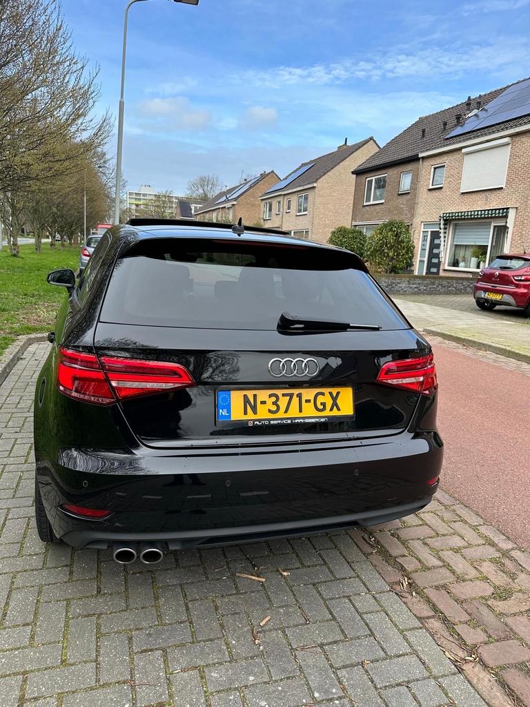 Audi A3 1.5 Tfsi 150pk CoD Ultra S Tronic 2017 Zwart, Auto's, Audi, 1498 cc, 4 cilinders, Zwart, 650 kg