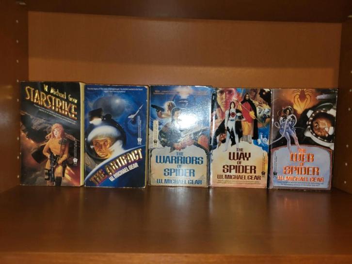W. Michael Gear - Spider reeks (5 boeken), Boeken, Science fiction, Gelezen, Ophalen of Verzenden
