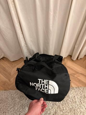 North Face Base Camp Duffel M Medium zwart beschikbaar voor biedingen