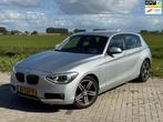 BMW 1-serie 116i Business+ 2012 Automaat Cruise control EXPO, Gebruikt, Zwart, 4 cilinders, Origineel Nederlands