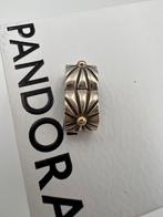 Pandora clip bedel zonnestraal retired  met gouden puntje, Ophalen of Verzenden, Zo goed als nieuw, Zilver, Pandora