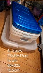 3 blauwe en 1 witte opbergbakken., Ophalen, Zo goed als nieuw