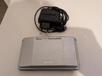 Nintendo DS Titanium (incl. adapter & stylus), Ophalen of Verzenden, Gebruikt, Zilver, DS Original of Phat