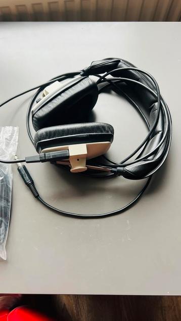 BEYER DT100 Koptelefoon (studio kwaliteit )100% goed beschikbaar voor biedingen