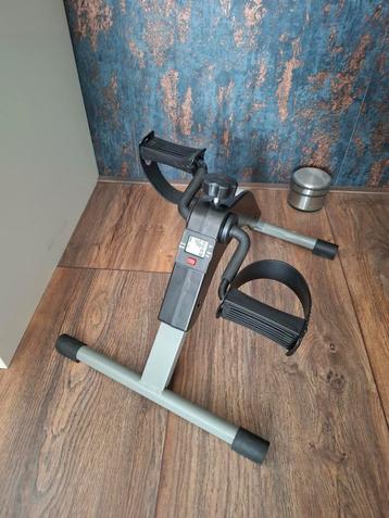 Hometrainer stoelfiets beschikbaar voor biedingen