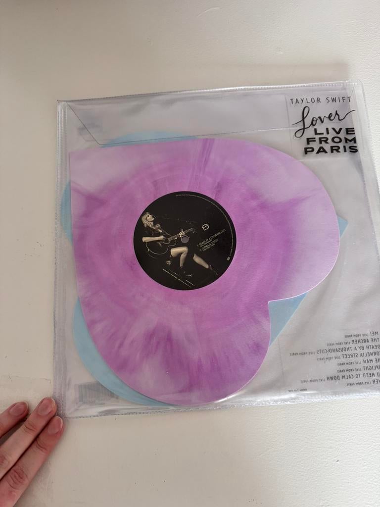 Taylor Swift Lover Live From Paris Original Heart Vinyl, Cd's en Dvd's, Vinyl | Pop, Ophalen of Verzenden, 2000 tot heden, Nieuw in verpakking
