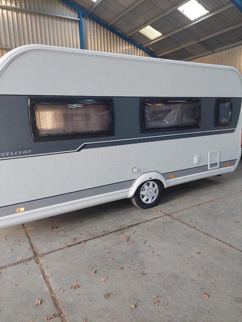 Hobby 460 Sff excellent, Caravans en Kamperen, Caravans, Particulier, tot en met 3, Kleine zit, Hobby, Queensbed, 6 tot 7 meter