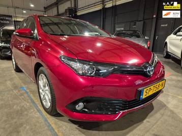 Toyota Auris 1.8 Hybrid Dynamic - 1e Eigenaar - Dealeronderh beschikbaar voor biedingen