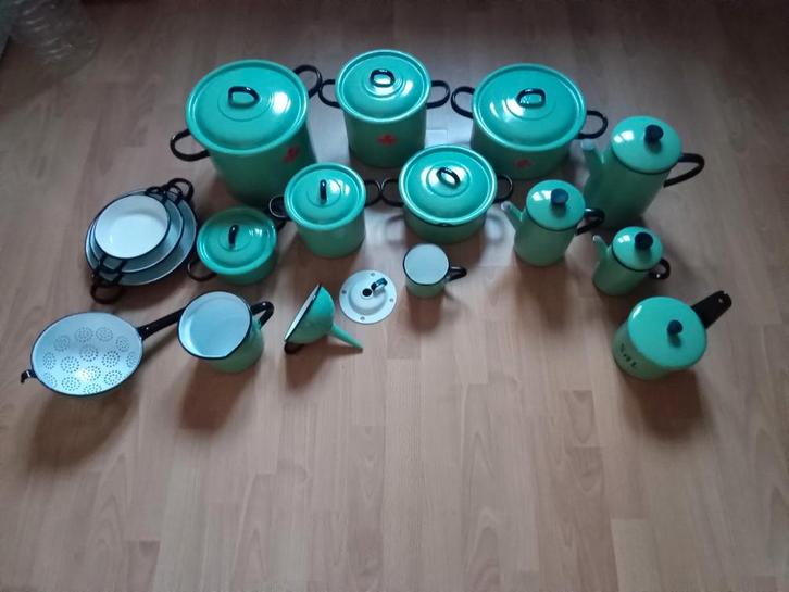 Vintage Emaille Pannenset - Mintgroen, Huis en Inrichting, Keuken | Potten en Pannen, Gebruikt, Pannenset, Overige materialen