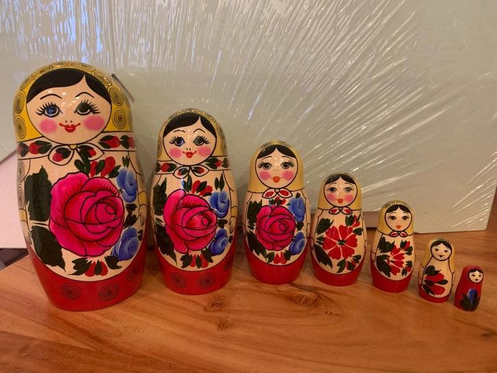 Klassieke Semenov matroeshka baboushka matroesjka pop 7delig, Verzamelen, Poppen, Nieuw, Pop, Ophalen of Verzenden