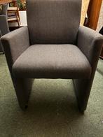 Grijze fauteuil met armleuningen, Huis en Inrichting, Ophalen, Zo goed als nieuw, Vijf, Zes of meer stoelen, Stof