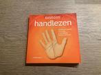 Basisgids Handlezen - Carmen Schüle, Ophalen of Verzenden, Zo goed als nieuw, Overige onderwerpen, Achtergrond en Informatie