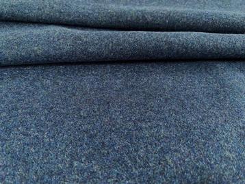De Ploeg Feltwool 44; blauw; 2,09 meter meubelstof beschikbaar voor biedingen