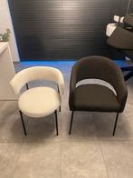 Eetkamer stoelen te koop 3 witte en 3 zwarte in stof boucle, Huis en Inrichting, Stoelen, Gebruikt, Stof, Ophalen of Verzenden