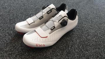 Fizik R5 Boa Man Fietsschoenen Maat 48 Nieuw! beschikbaar voor biedingen