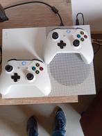 Als nieuwe Xbox One S 500GB +2 controllers, Spelcomputers en Games, Spelcomputers | Xbox One, Ophalen of Verzenden, Zo goed als nieuw