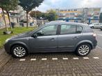 Opel Astra 1.6 16V 5D 77KW 2004 Grijs, Auto's, Voorwielaandrijving, 15 km/l, 4 cilinders, 1165 kg