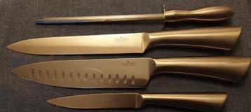 Messen set Couvert en magnetisch messenblok beschikbaar voor biedingen