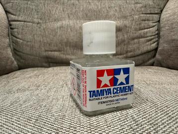TAMIYA CEMENT beschikbaar voor biedingen