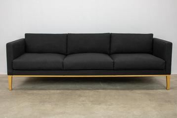 Orten | Lyndon by Boss Design | Driezitsbank beschikbaar voor biedingen